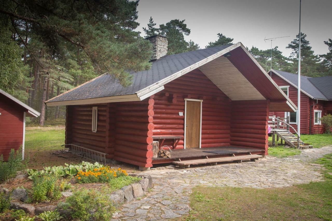 Tahkuna Puhkekeskus Hiiumaa Exterior photo